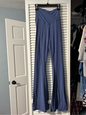 aerie Flared High-Waist Leggings in blue